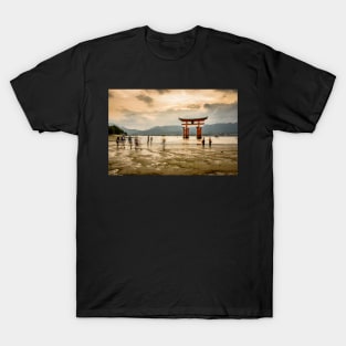 Unique street photography of Itsukushima Torii gate T-Shirt